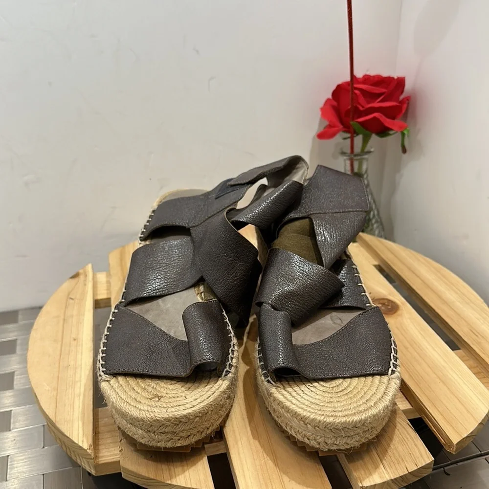 Eileen Fisher‎ wedges #98